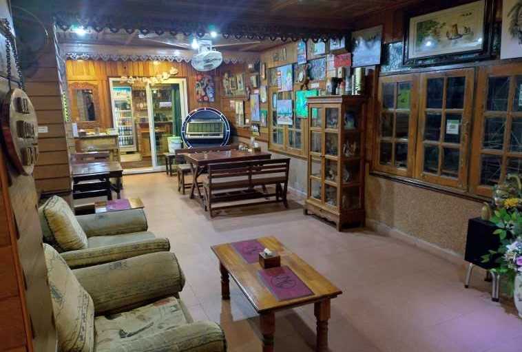 Bar Restaurant